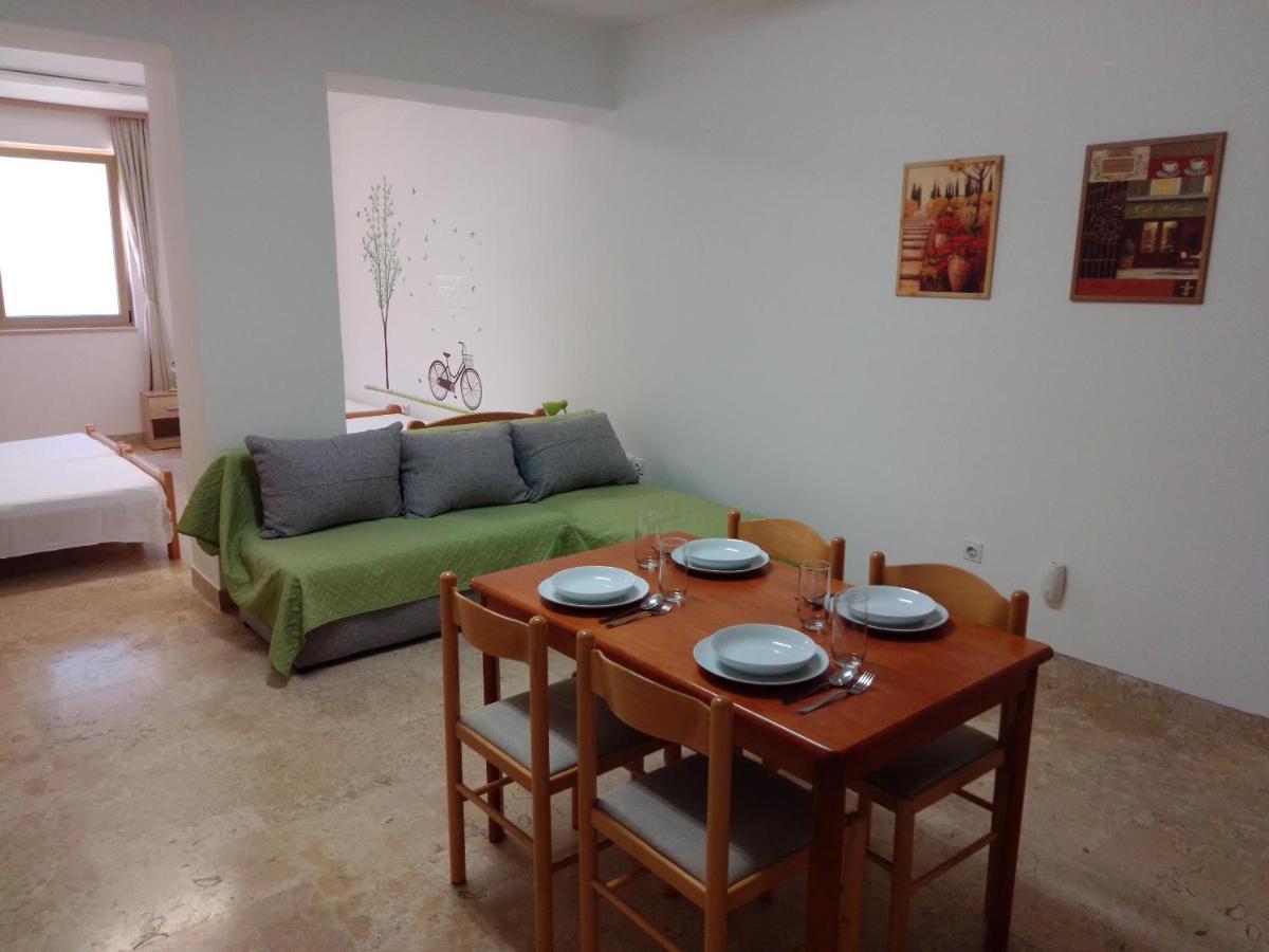Apartman Sendi พูลา ภายนอก รูปภาพ