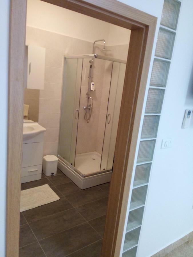 Apartman Sendi พูลา ภายนอก รูปภาพ